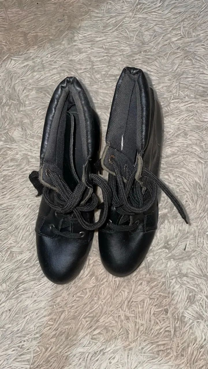 Par de botas à venda - Foto 3