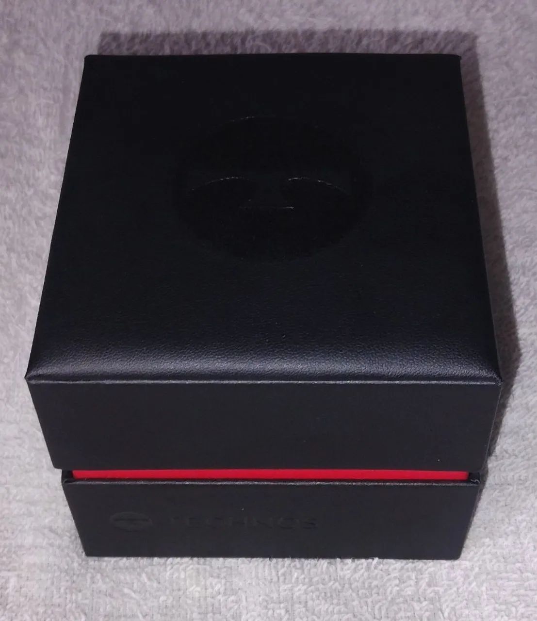VENDO UM RELÓGIO TECHNOS MODELO MODELO NOVO 