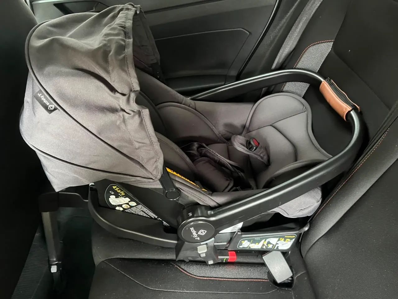 Bebê conforto Safety 1st + base isofix - Foto 2