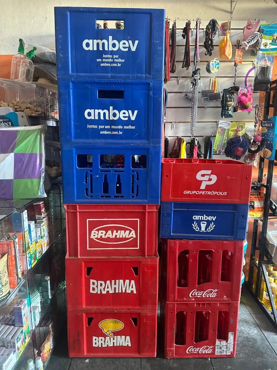 Vendo engradados de bebidas com vasilhame  - Foto 2