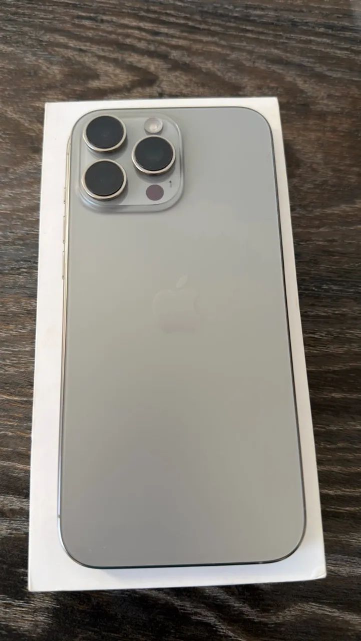 iPhone 16 Pro Max 99%BAT Na garantia