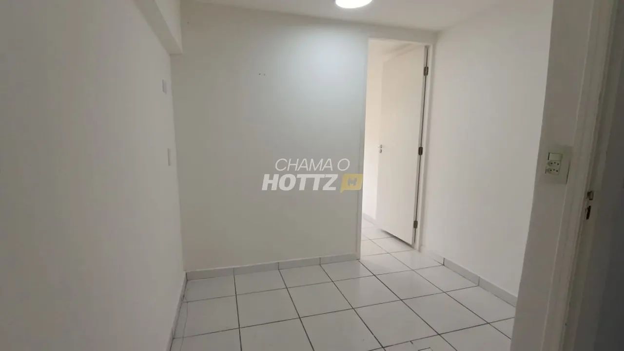 Sala Comercial Com Elevador Para Locação no Centro do Boqueirão