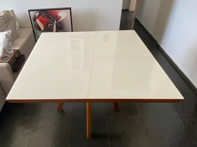 Mesa de Jantar Quadrada