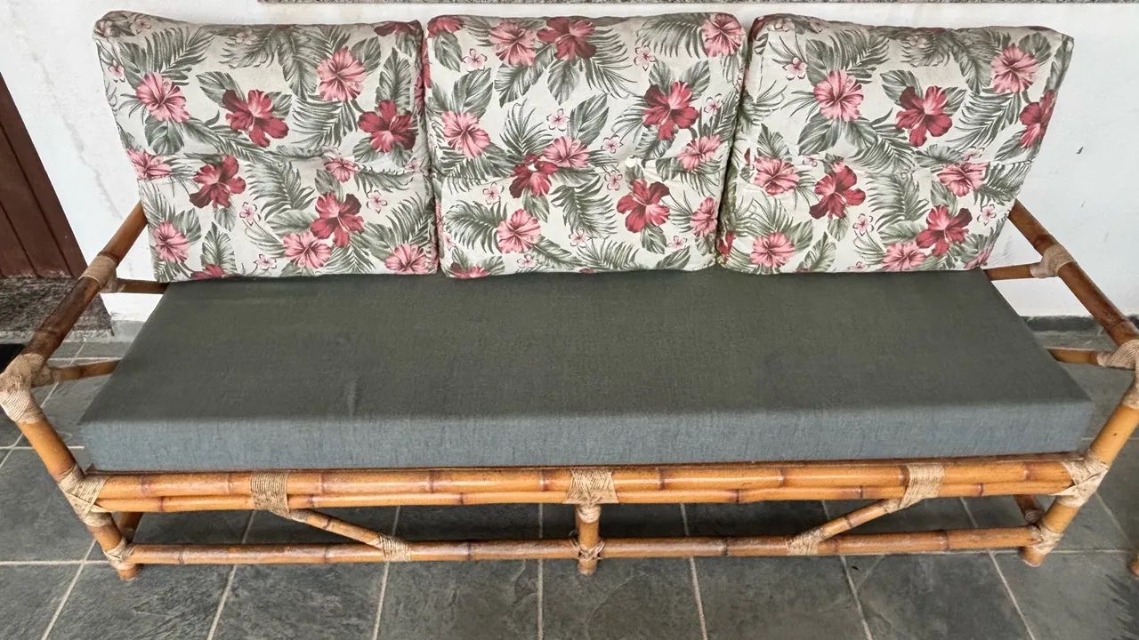 Jogo de Sofá de Bambu Completo 4 Peças com Mesa de Centro e Almofadas? - Foto 2