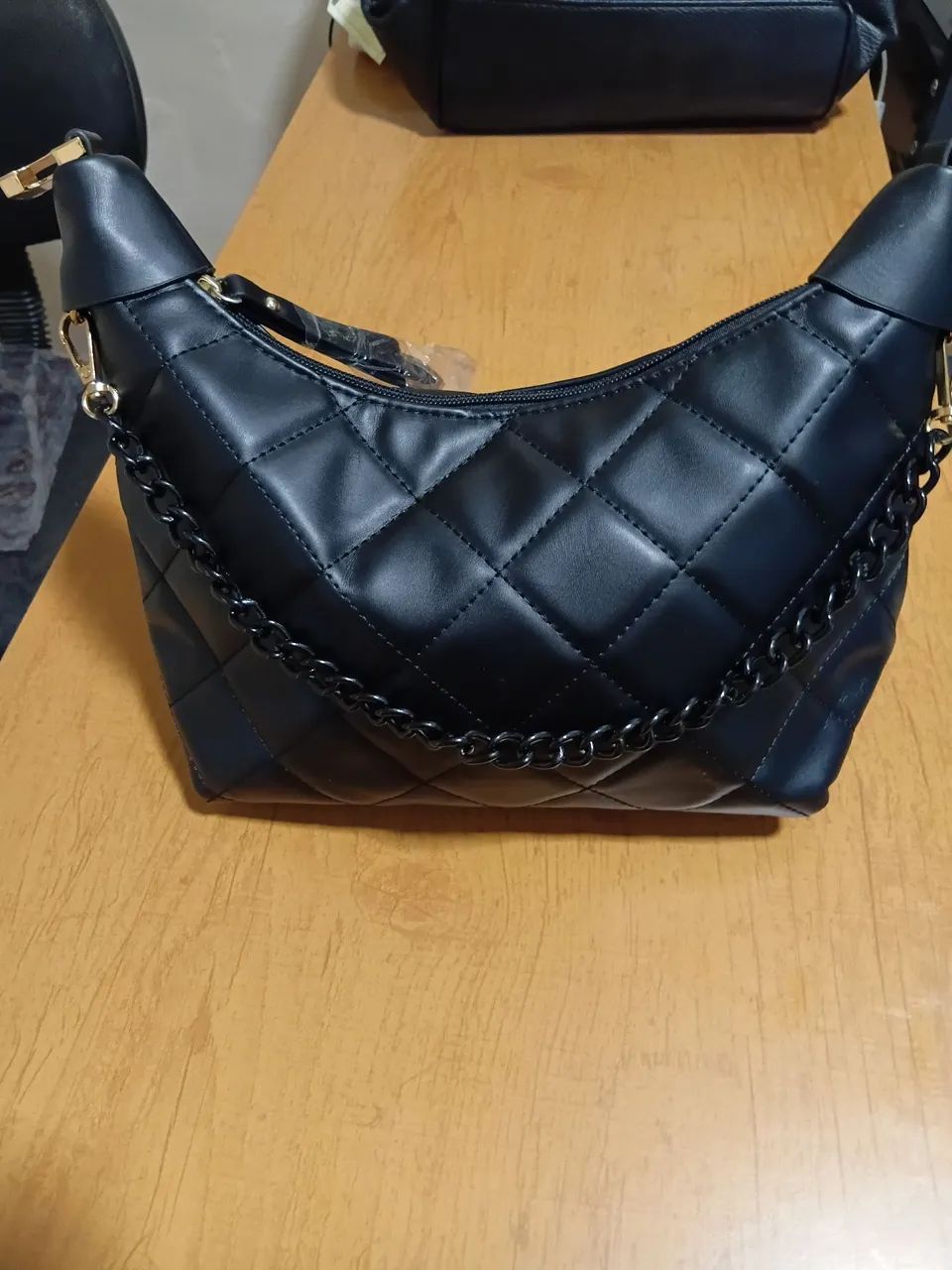 Bolsa estilo meia lua preta com 2 alcas