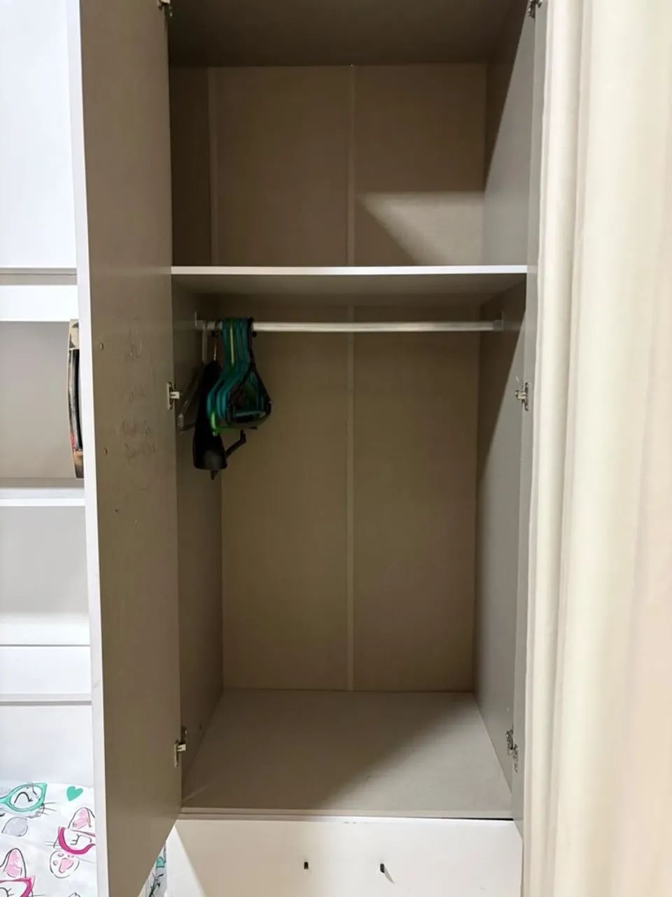 Roupeiro + Cama Infantil - Foto 3