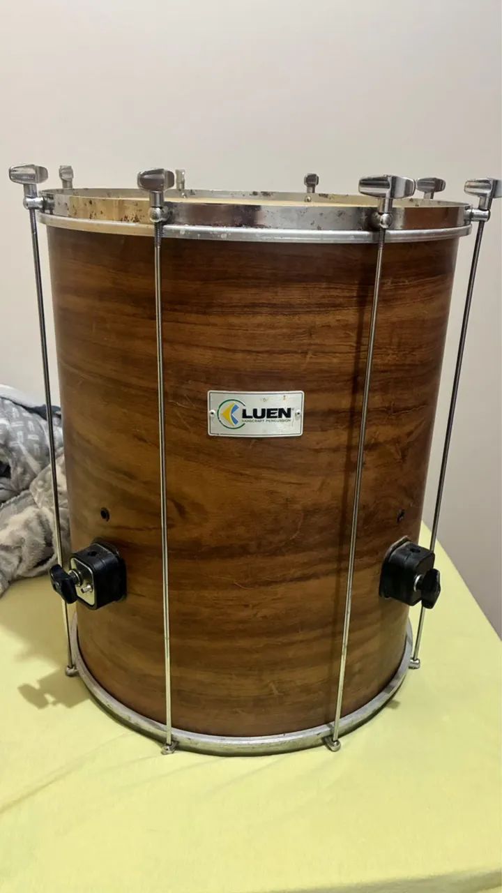 Surdo e tantã 