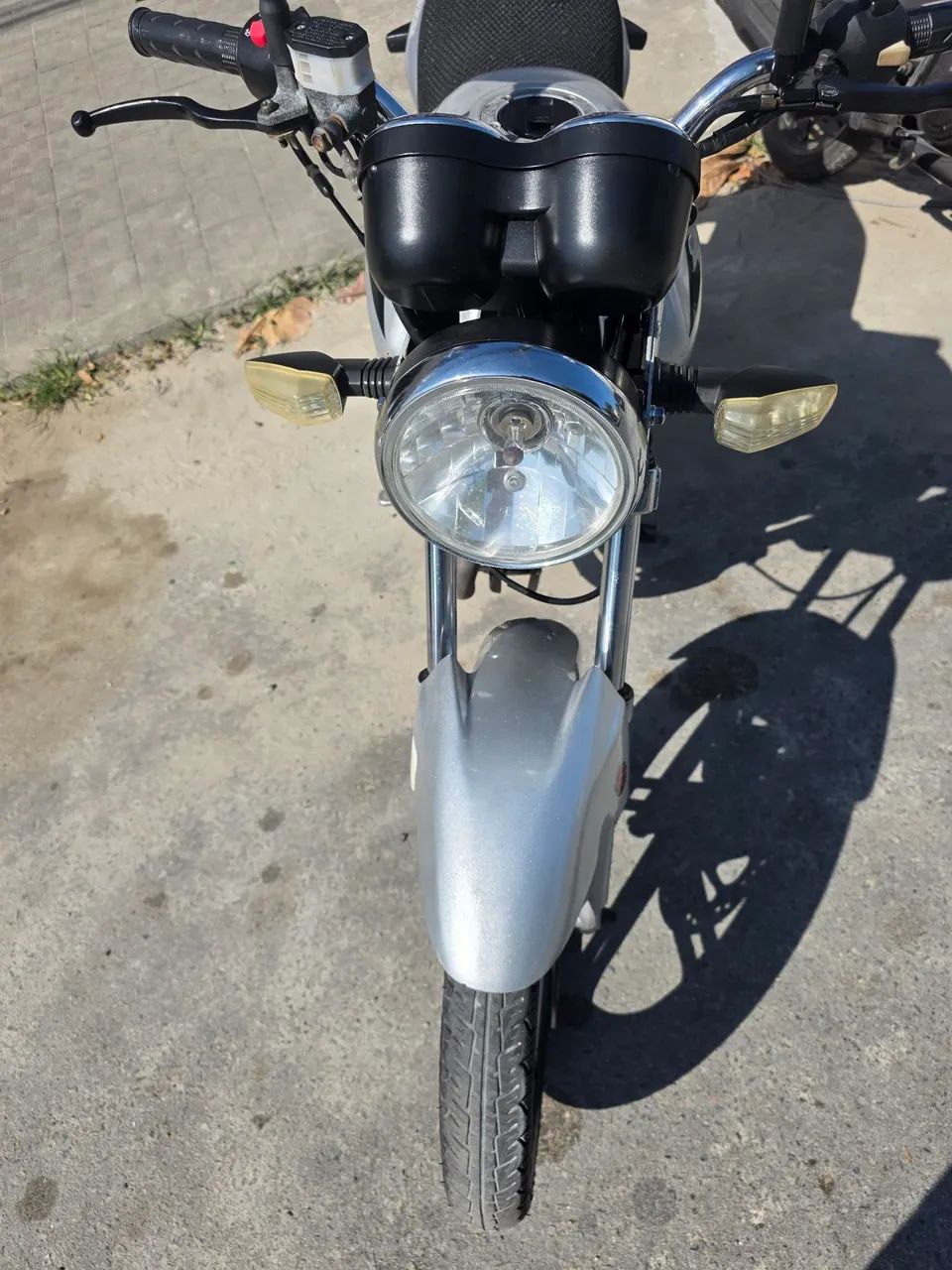 Suzuki GSr 150cc conservada - Foto 4