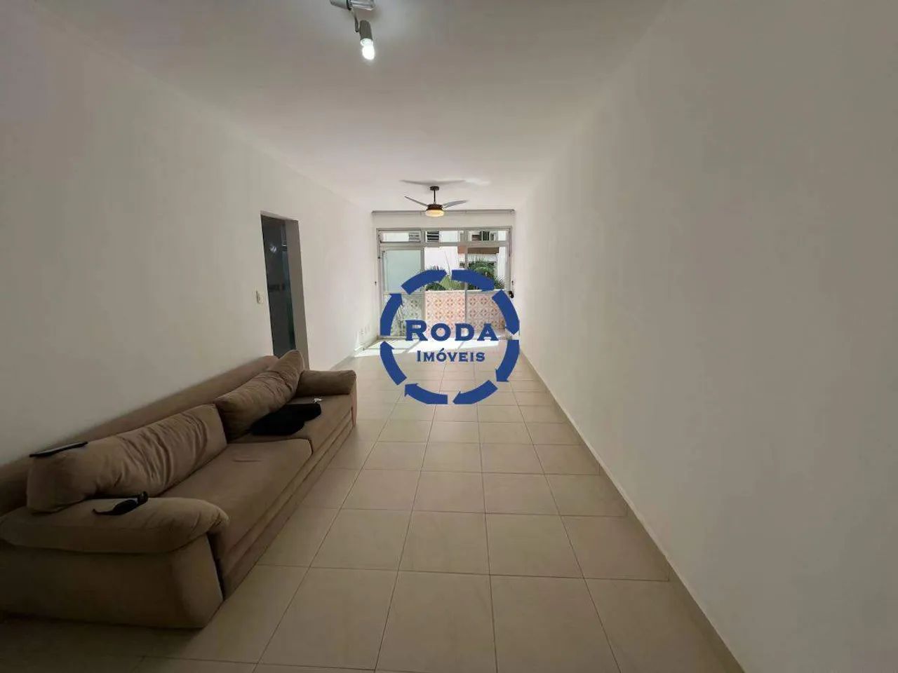 Apartamento com 2 dormitórios, suíte e varanda no Canal 7 - Foto 2