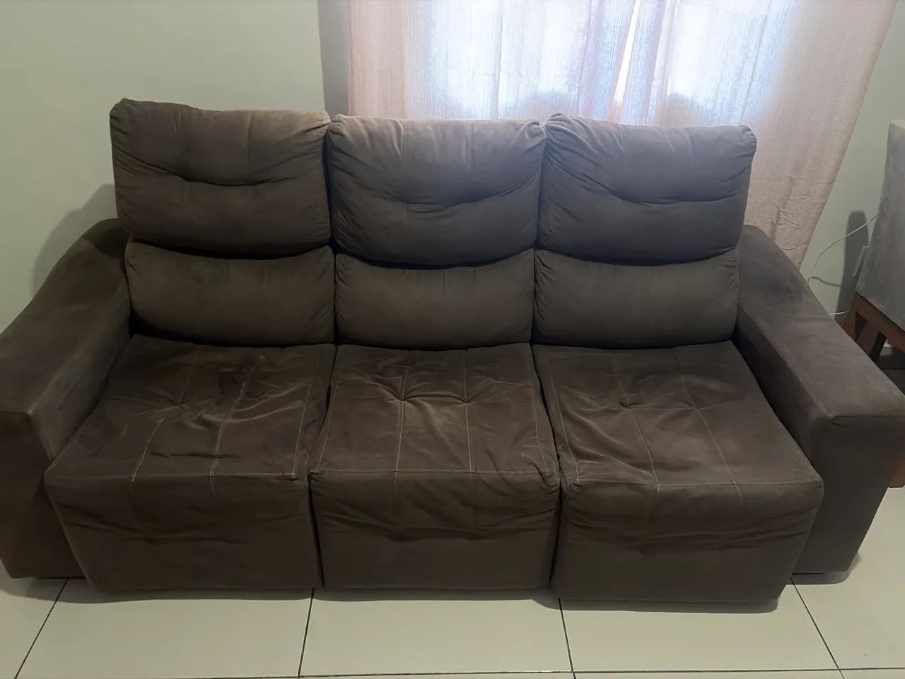 Sofá 3 lugares 