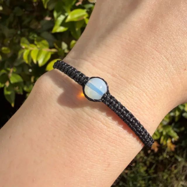 LOTE com 50 pulseiras macramê com Pedra da Lua - tipo hippie praiana - Foto 3