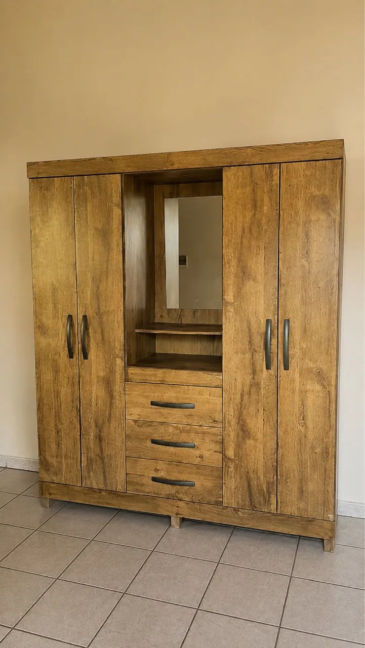 Vende guarda roupa 