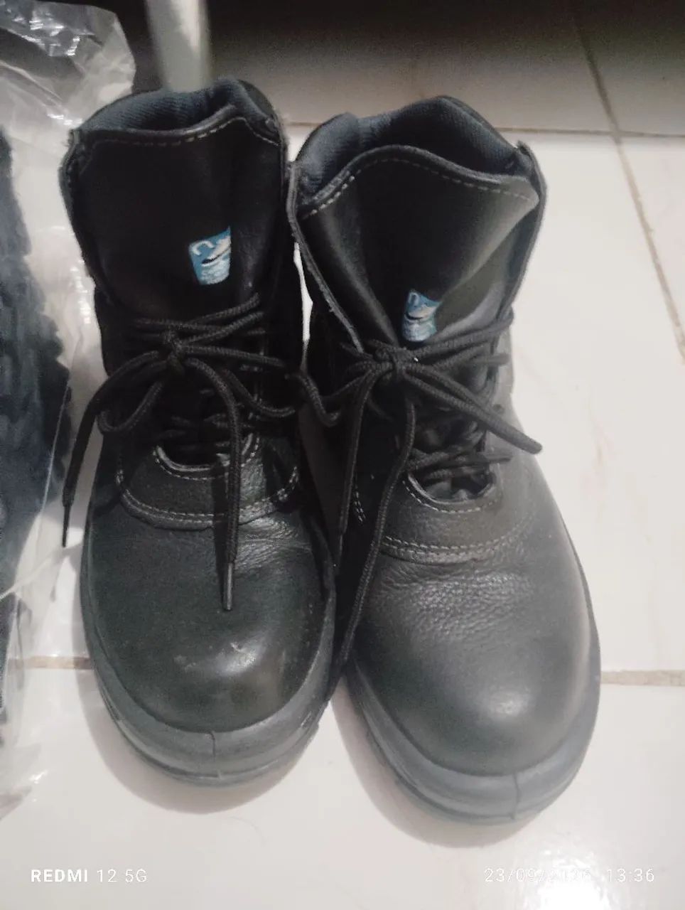 Bota de sola de aço 