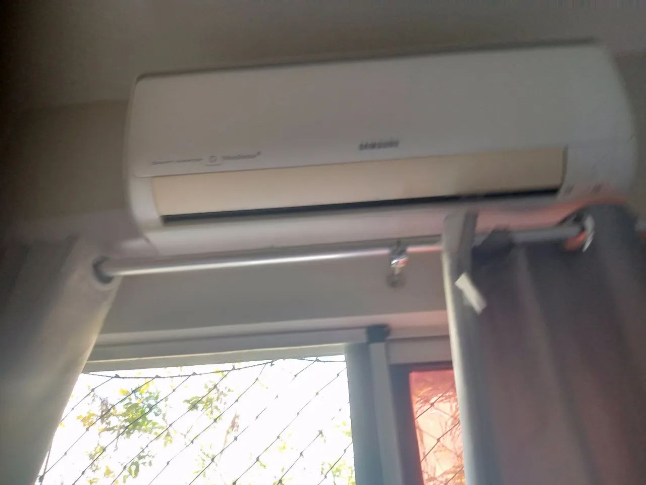 Ar condicionado com  defeito - Foto 2