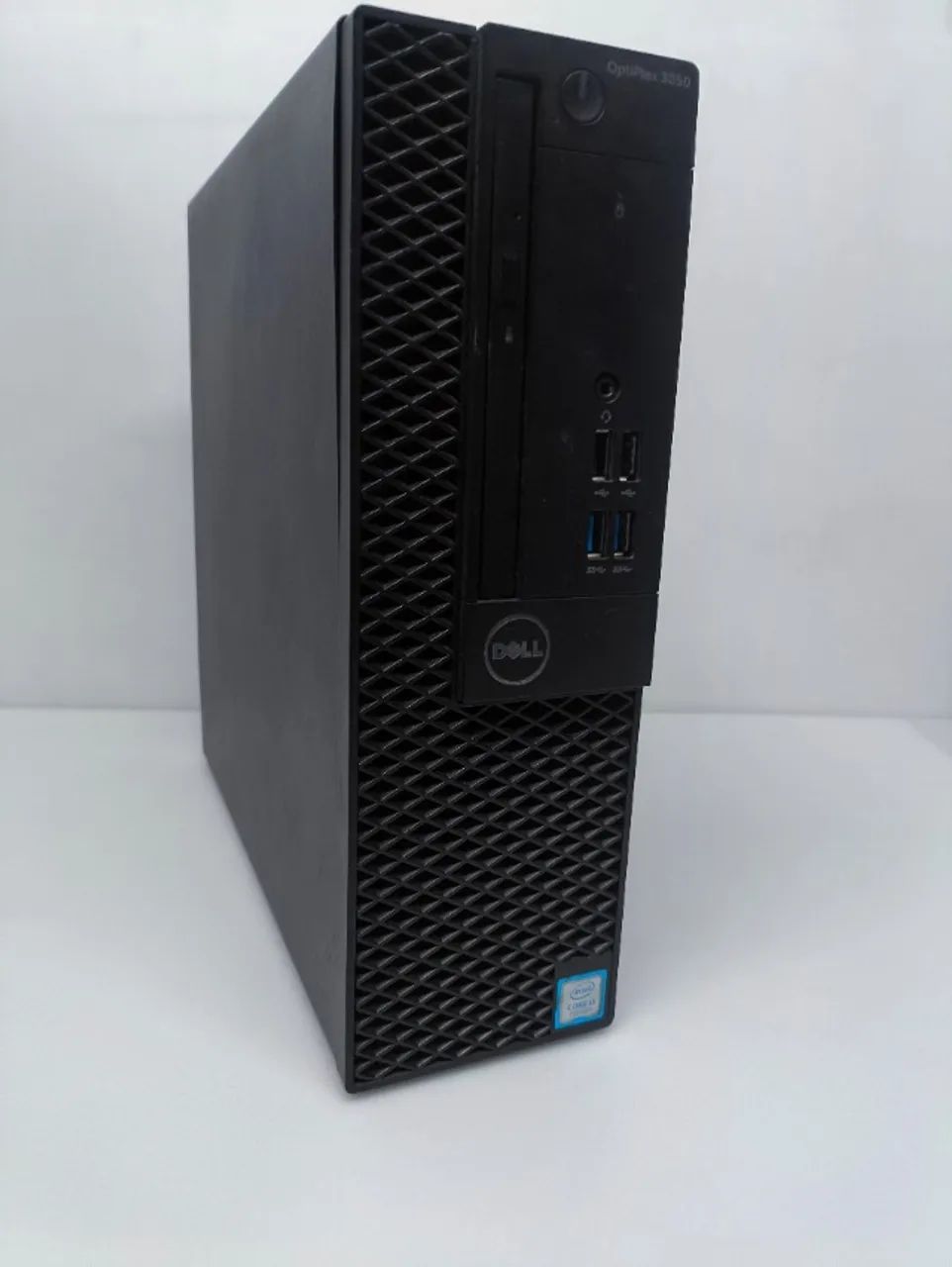 dell optiplex 3050 , i3-7100, 8gb , SSD120Gb .