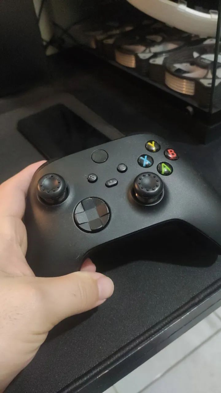 Controle Xbox Series X/S Carbon Black - Estado de Novo (Original)