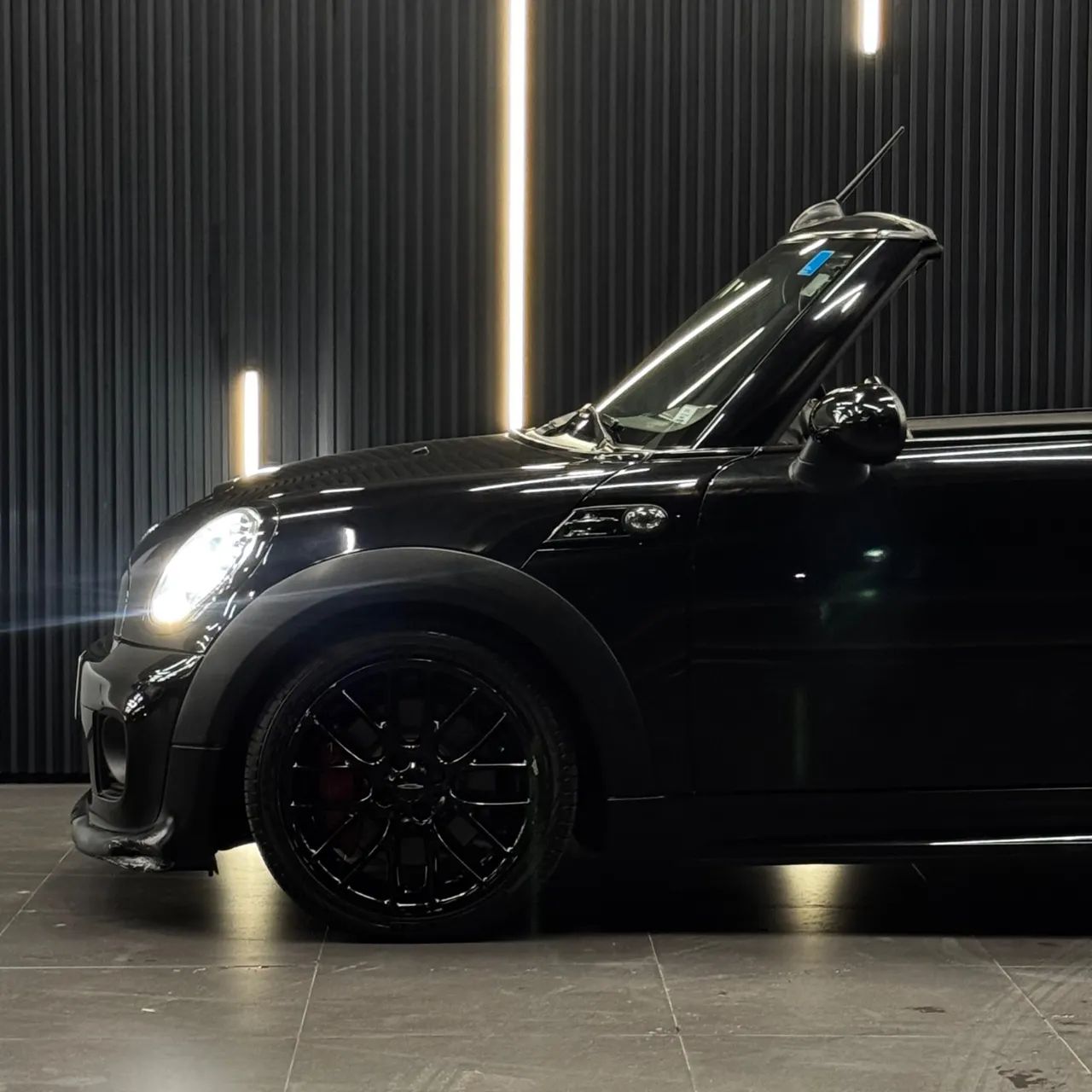 Mini Cooper Cabrio John Works 2.0 Aut. 2014 - Foto 3