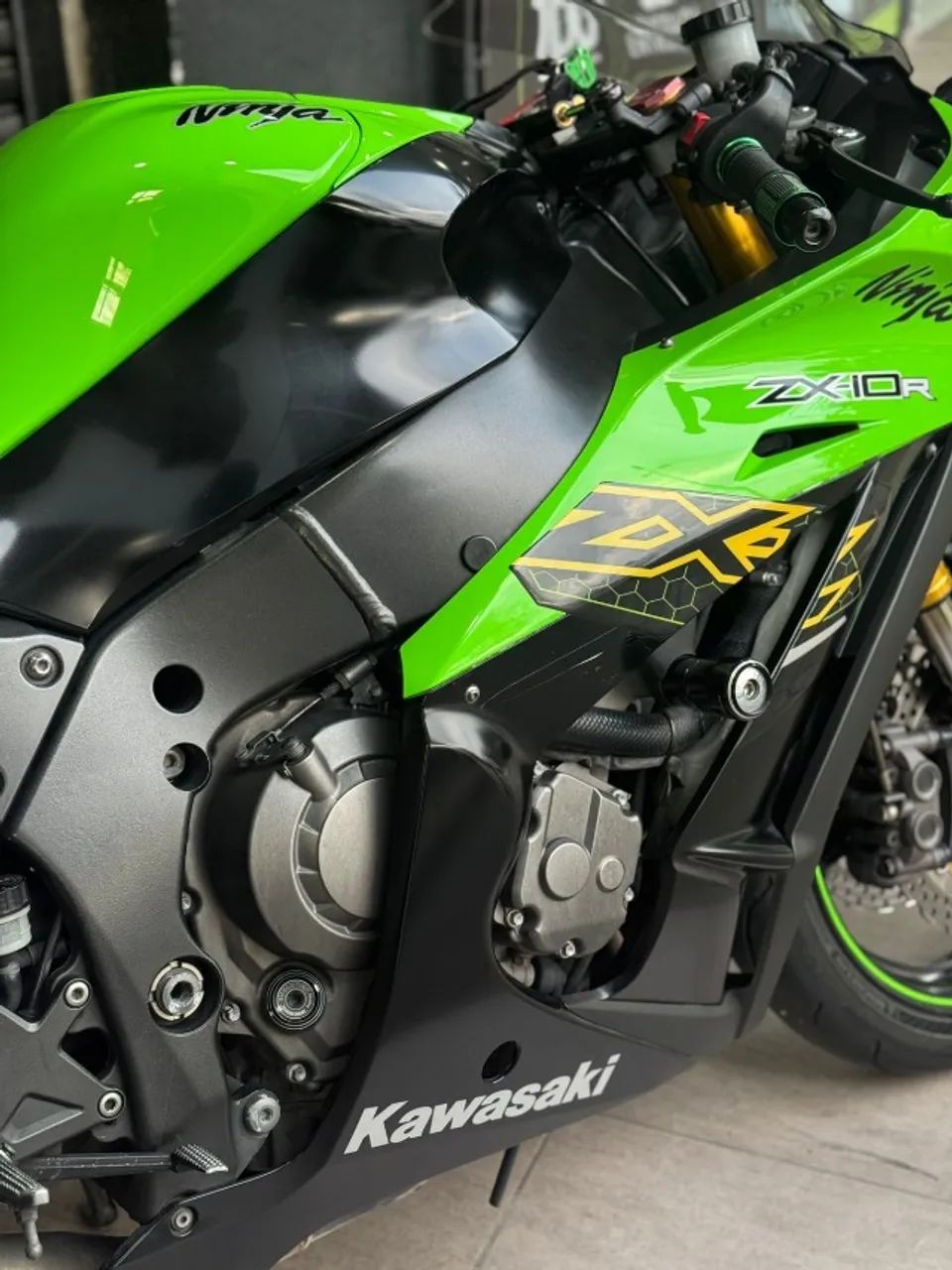 Kawasaki Zx-10/ Zx-10r 1000cc 2014 - 1472760145 | OLX