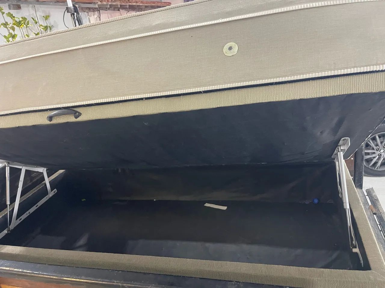 Vendo cama de solteiro com baú! - Foto 5