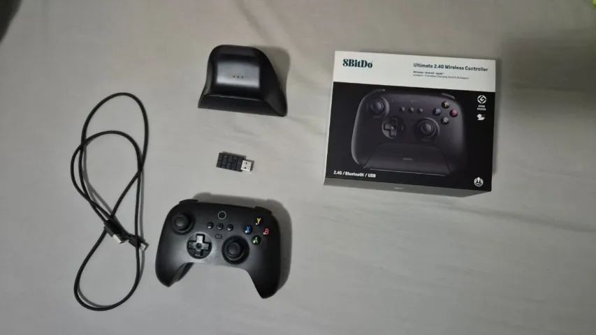 Controle 8BitDo Ultimate 2.4G Wireless
