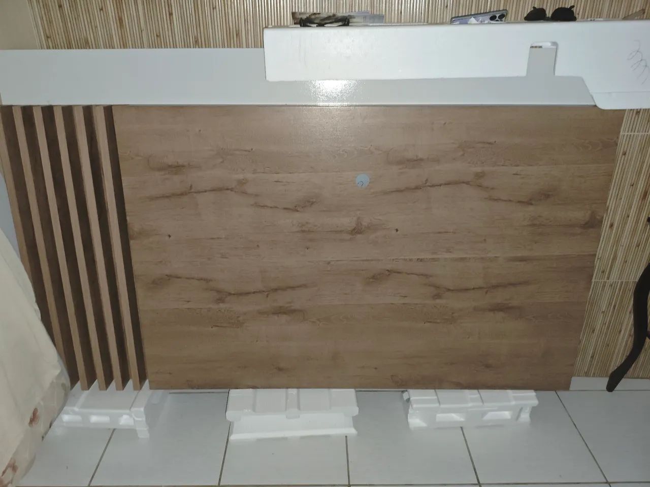 Painel para TV em Ótimo Estado - Moderno e Resistente - Foto 3
