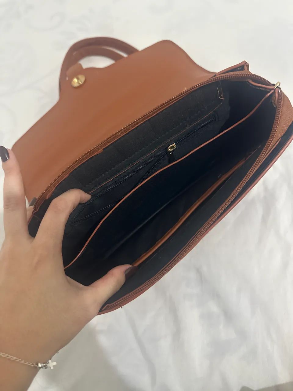 Bolsa tiracolo marrom com dourado - Foto 2