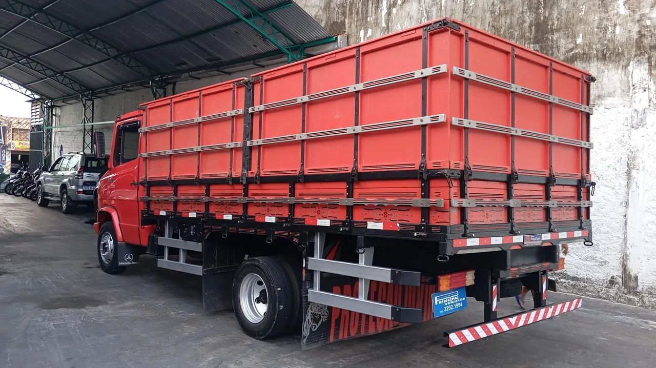 Mercedinha 710 2012 - Foto 4