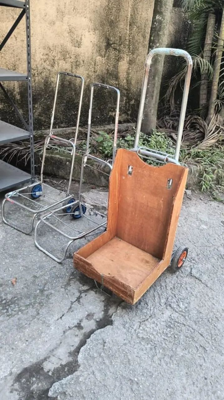 Vendo 10 Carrinhos De Carga <br>ZAP *<br>Valor A Partir De 150,00 Reais Cada Carrinho