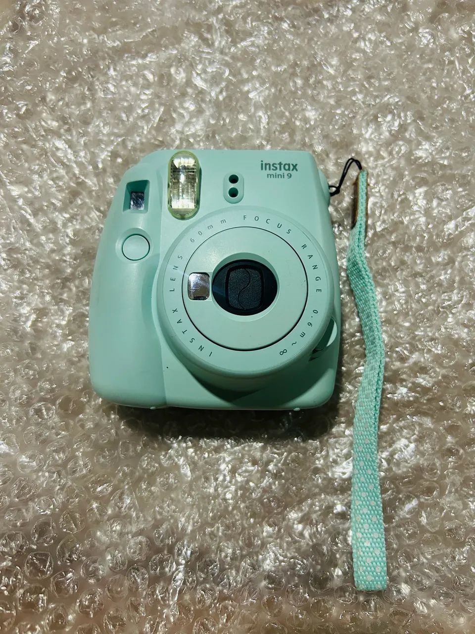 Câmera Instax Mini 9. Fujifilm