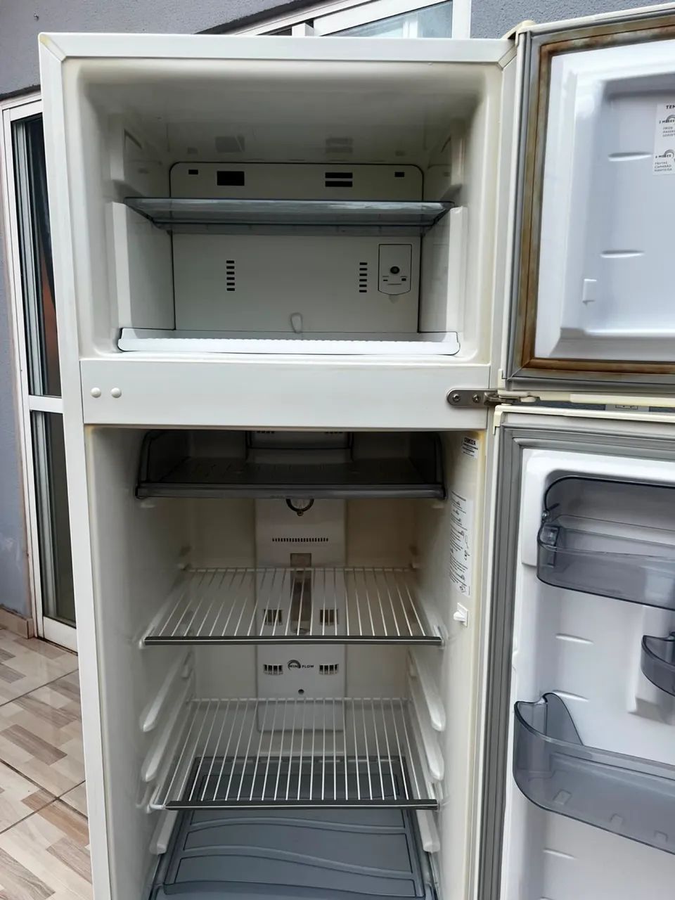 Vendo geladeira cônsul 
