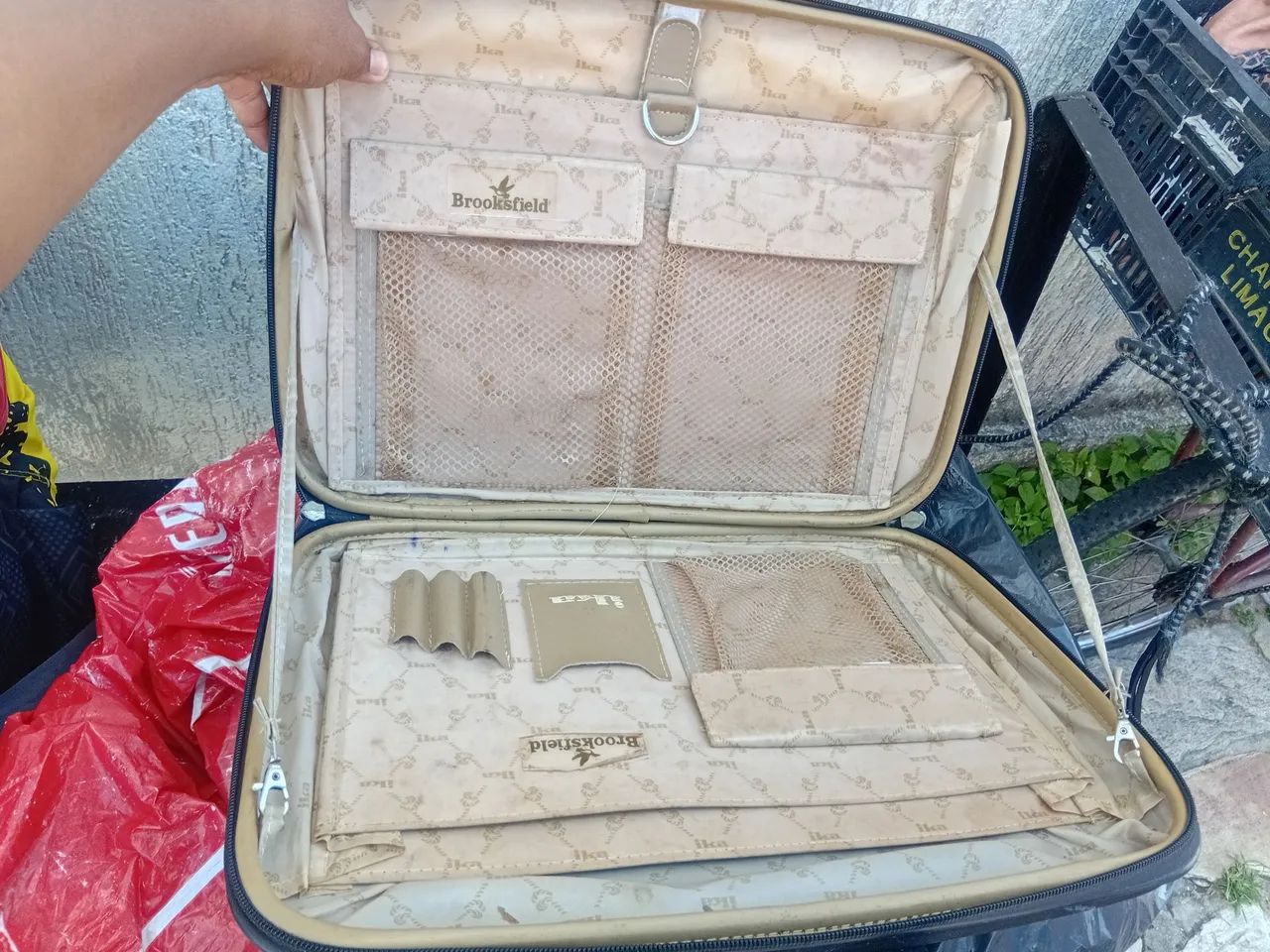 Vendo ótima bolsa - Foto 4
