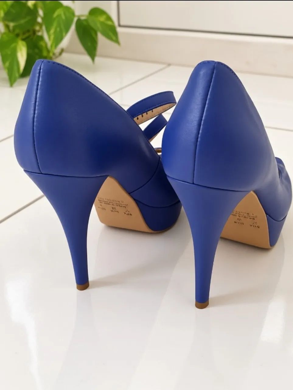 Sandália azul - Foto 2