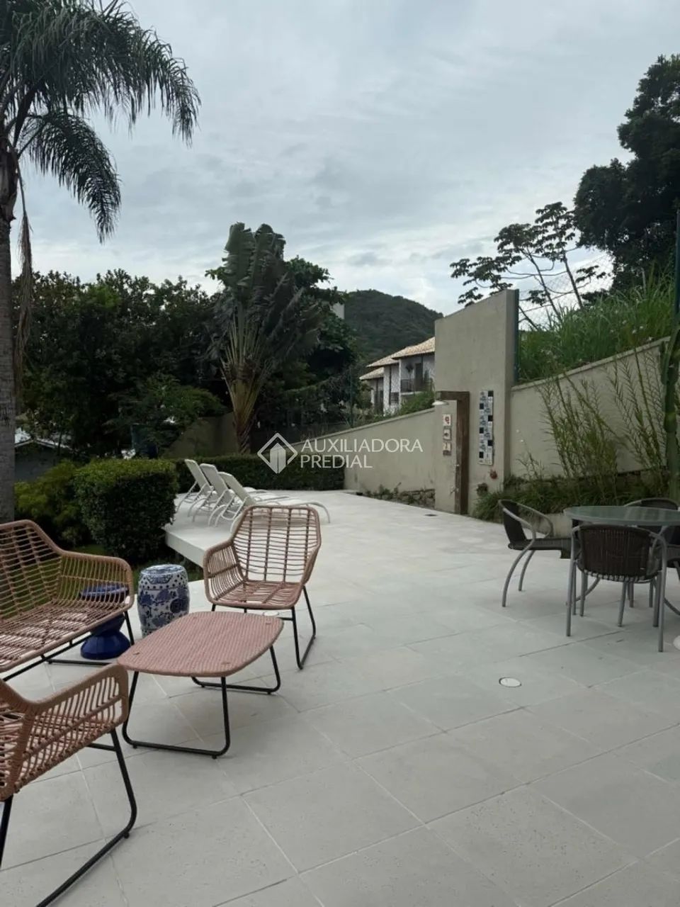 Linda casa 2 suites Sambaqui - Foto 3
