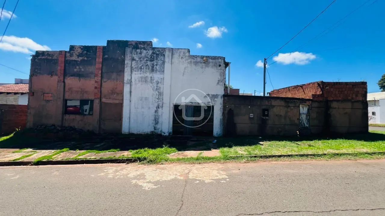GALPÃO COMERCIAL NO JARDIM MONTEVIDEU