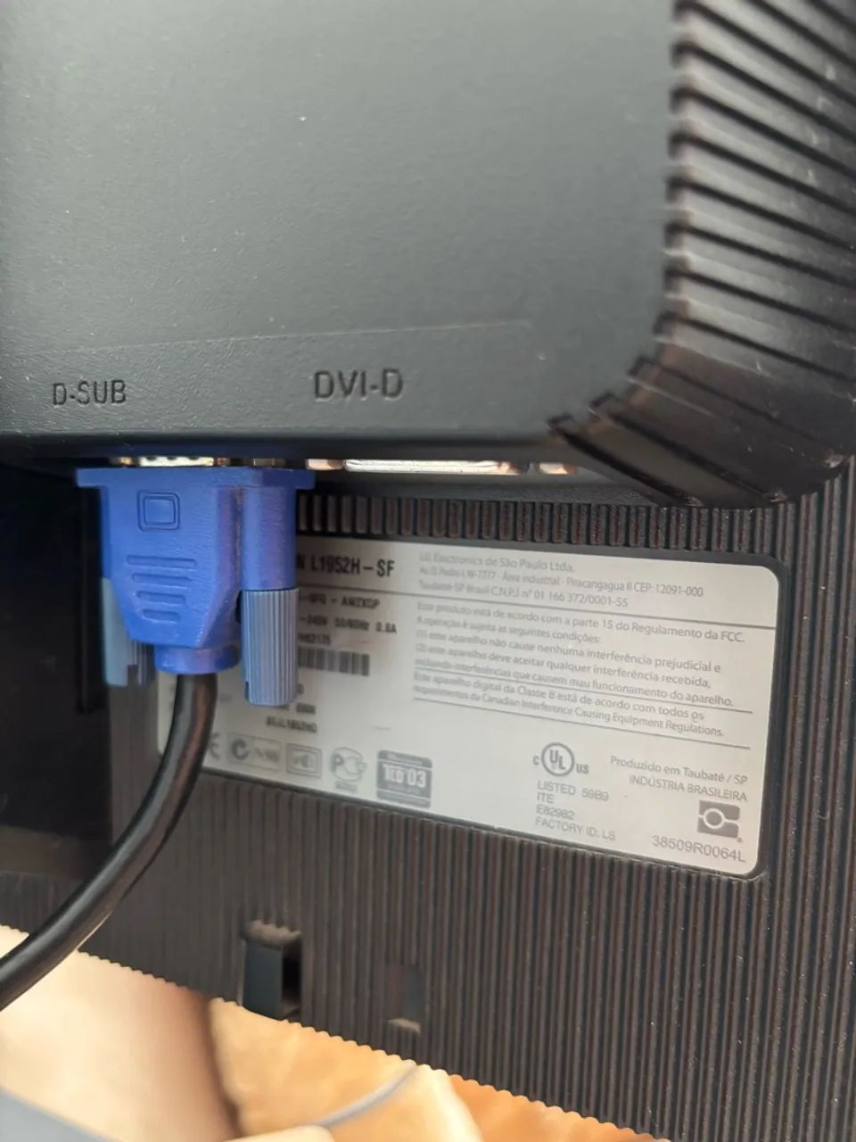 Monitor LG Flatron L1952H 19? com Cabos - Funcionando - Foto 4
