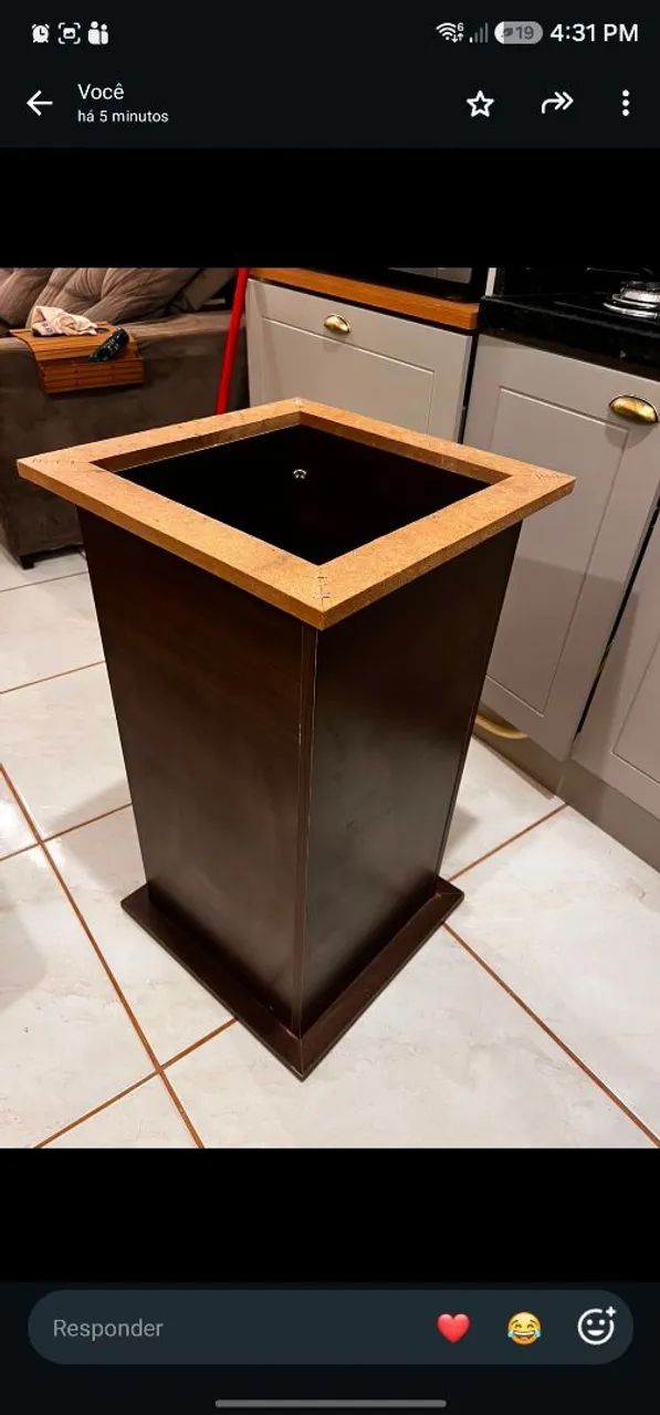Mesa de jantar nova com cadeiras.  - Foto 2