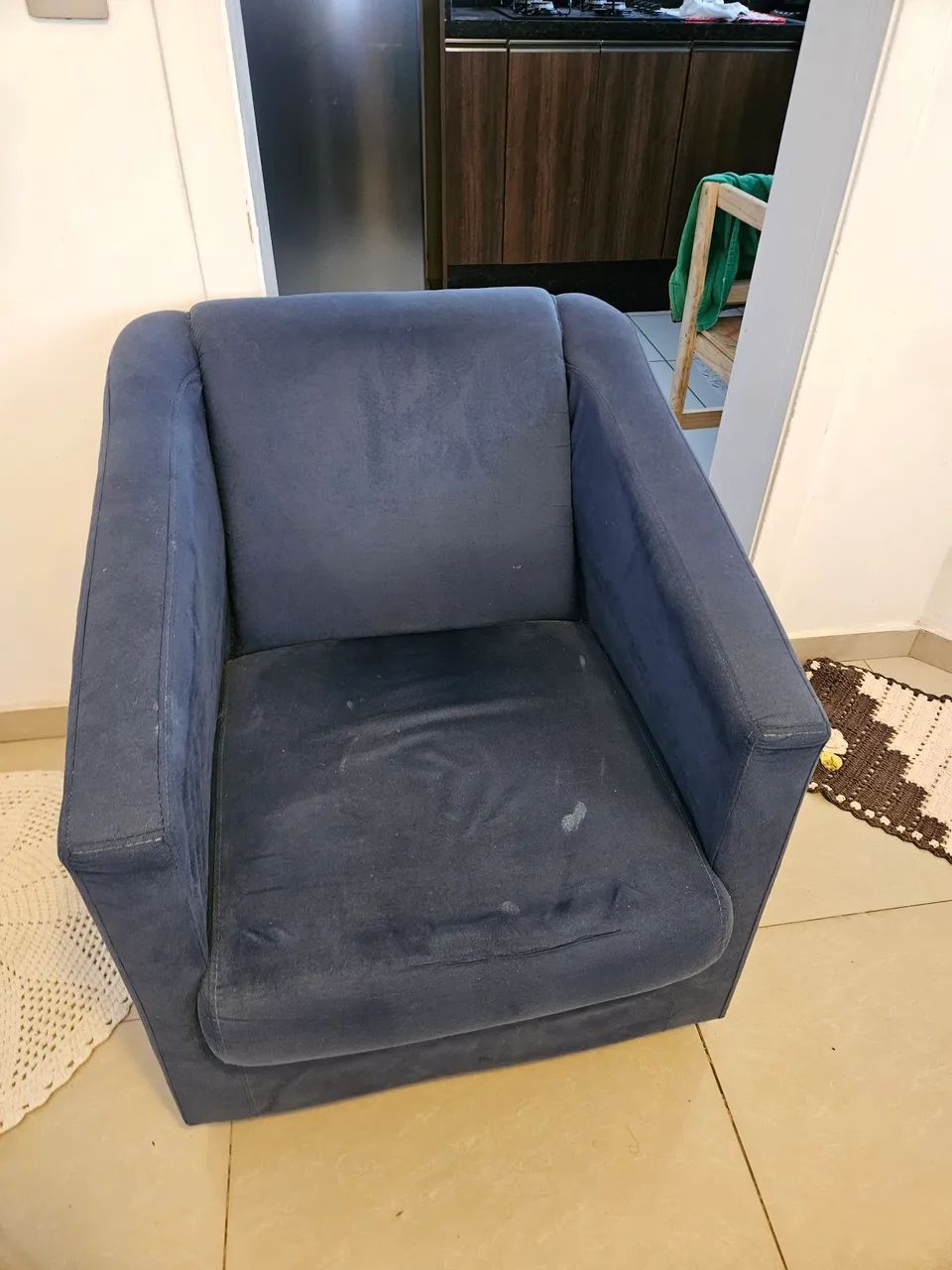 Par de Poltronas em Suede Azul Marinho - Foto 2