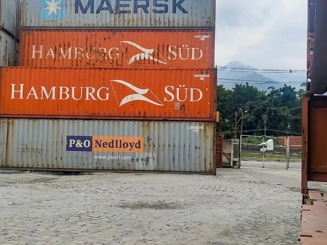 Container 40HC (12 metros )