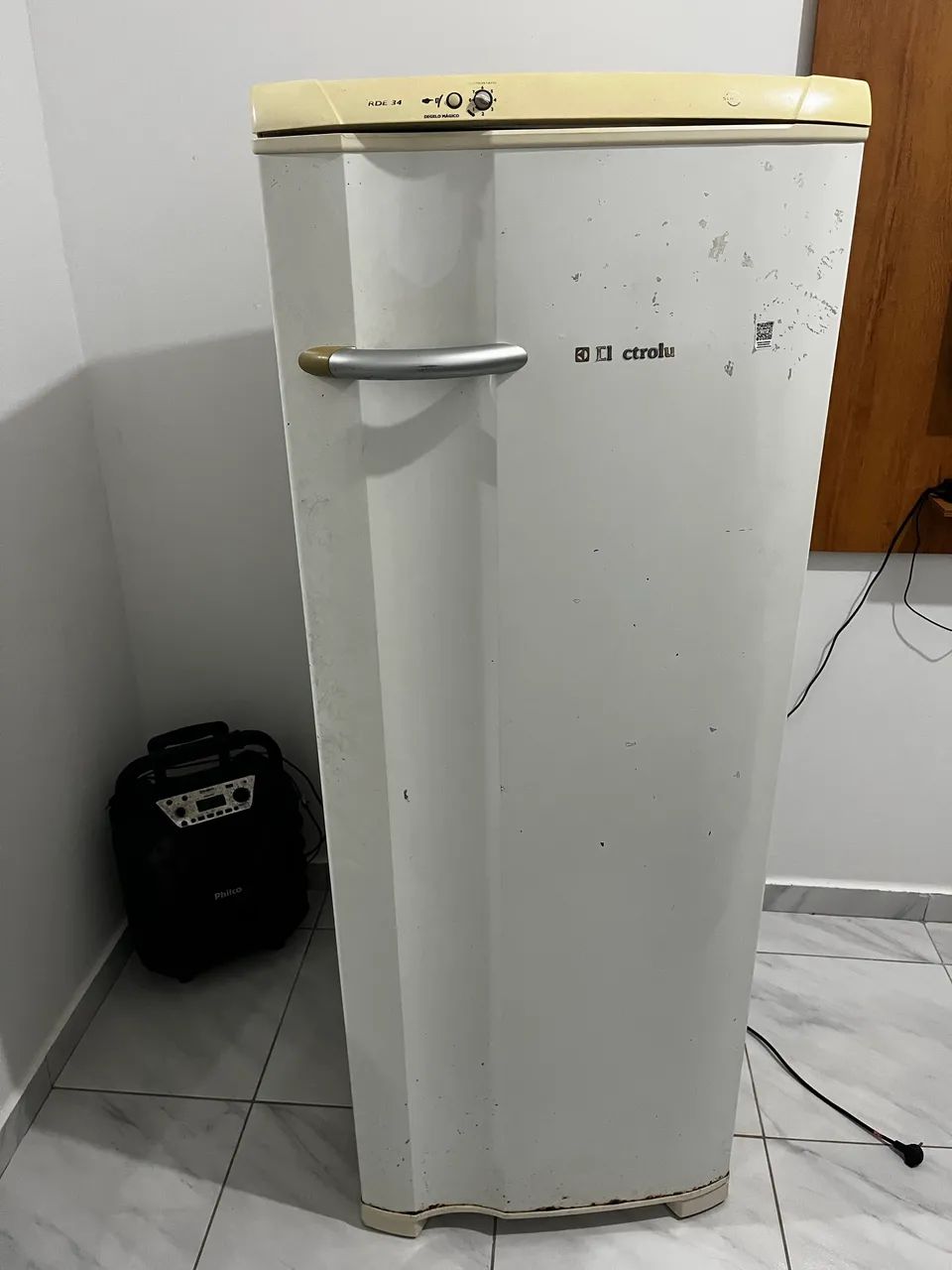 Vendo geladeira 