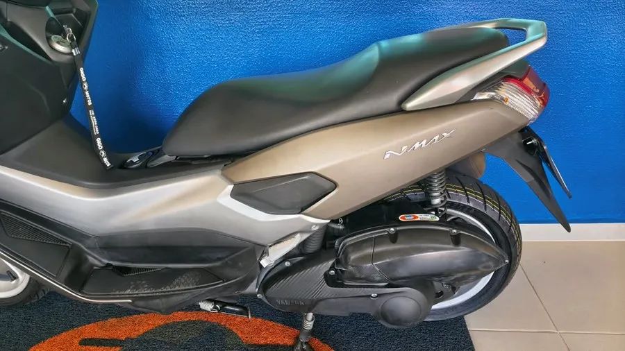 YAMAHA NMAX 160 ABS 2016/2017 - Foto 4