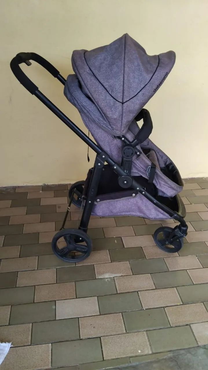 Carrinho de bebê + bebê conforto