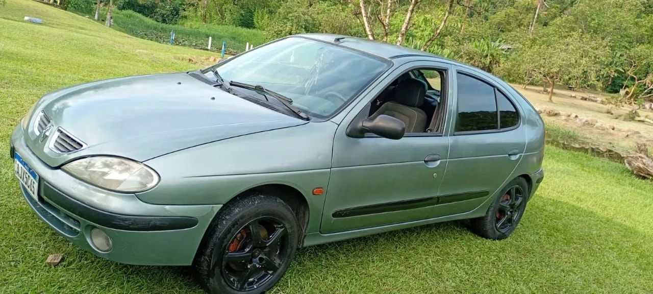 Renault Megane Hatch Rxe/egeus 1.6 16V 2000