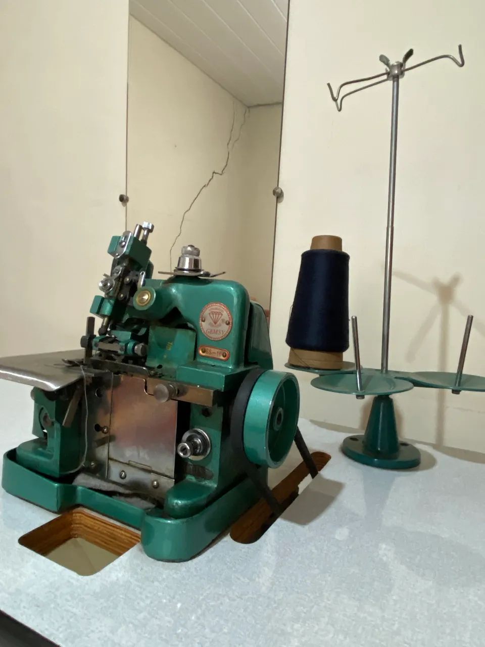 Maquina Overlock  - Foto 3