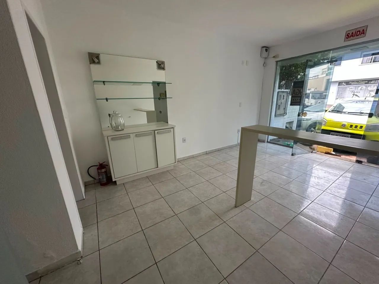 Loja Comercial com 2 vagas no bairro Estreito, em Florianópolis.