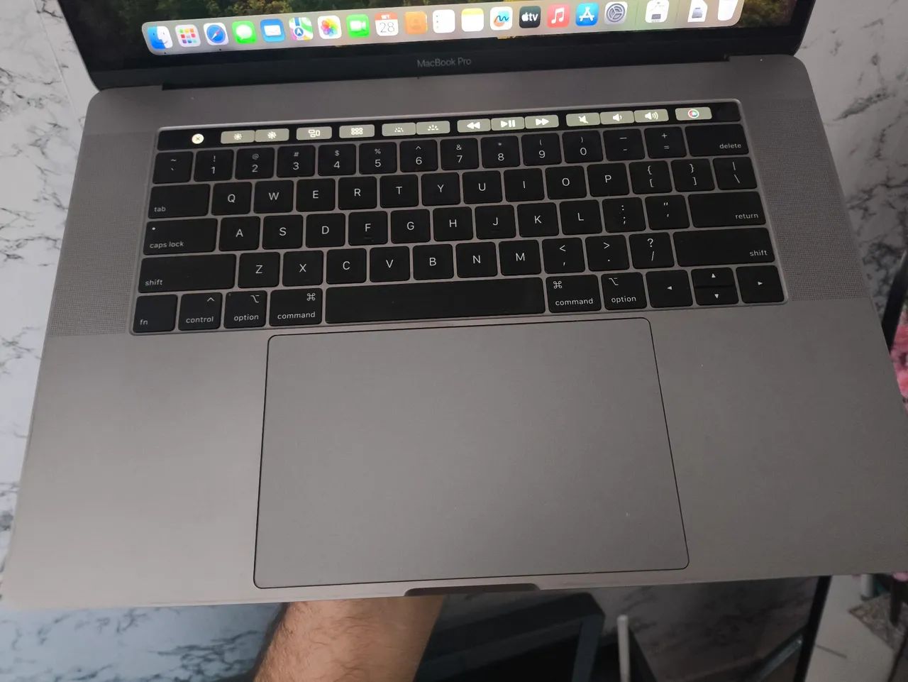 MACBOOK PRO 15