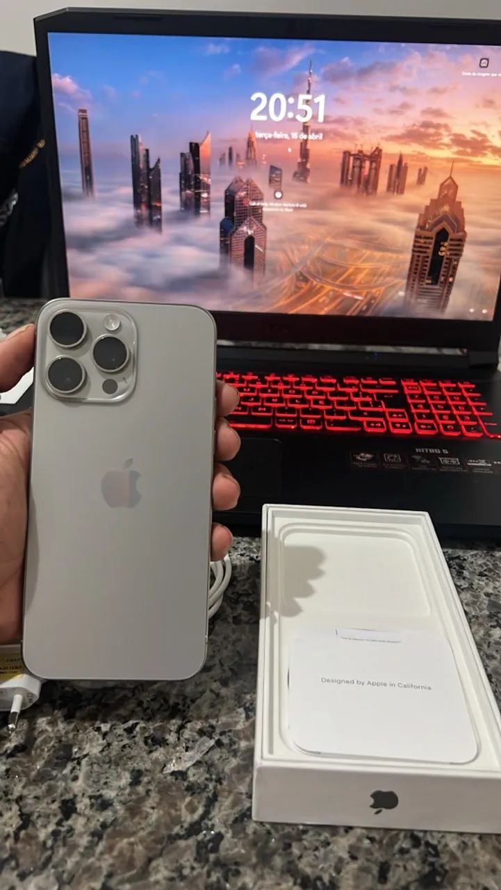 Celular IPhone 15 Pro Max