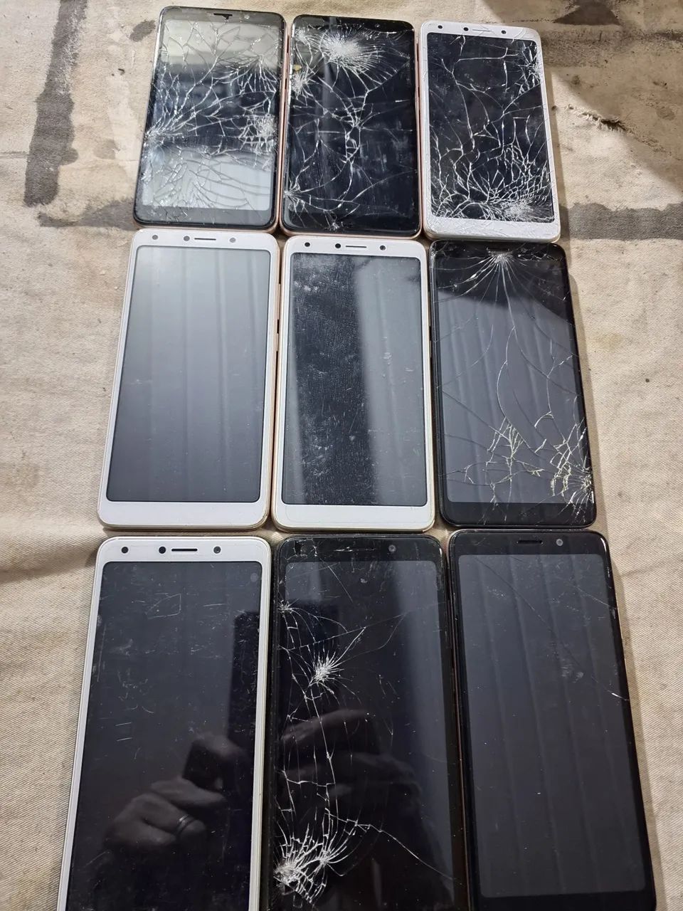 lote com 6 celulares para consertar ou retirada de peças 