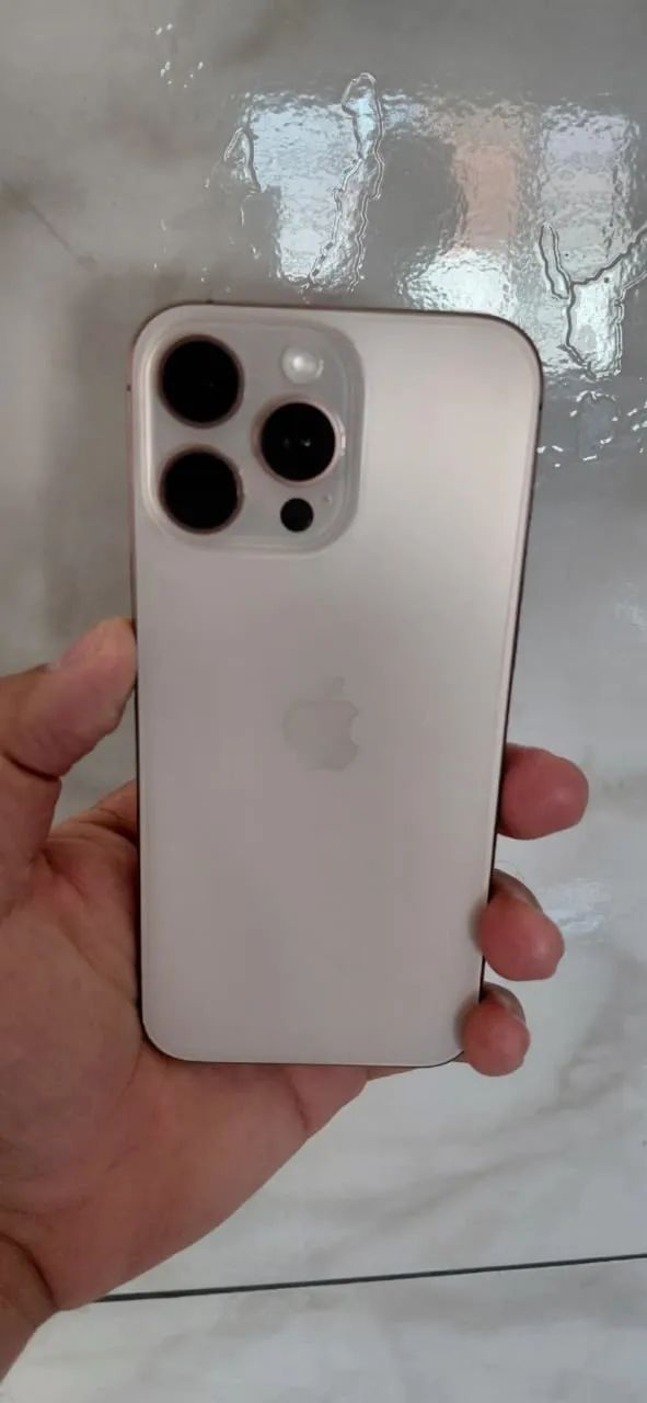 iPhone 16 Pro Max 256GB - Foto 2