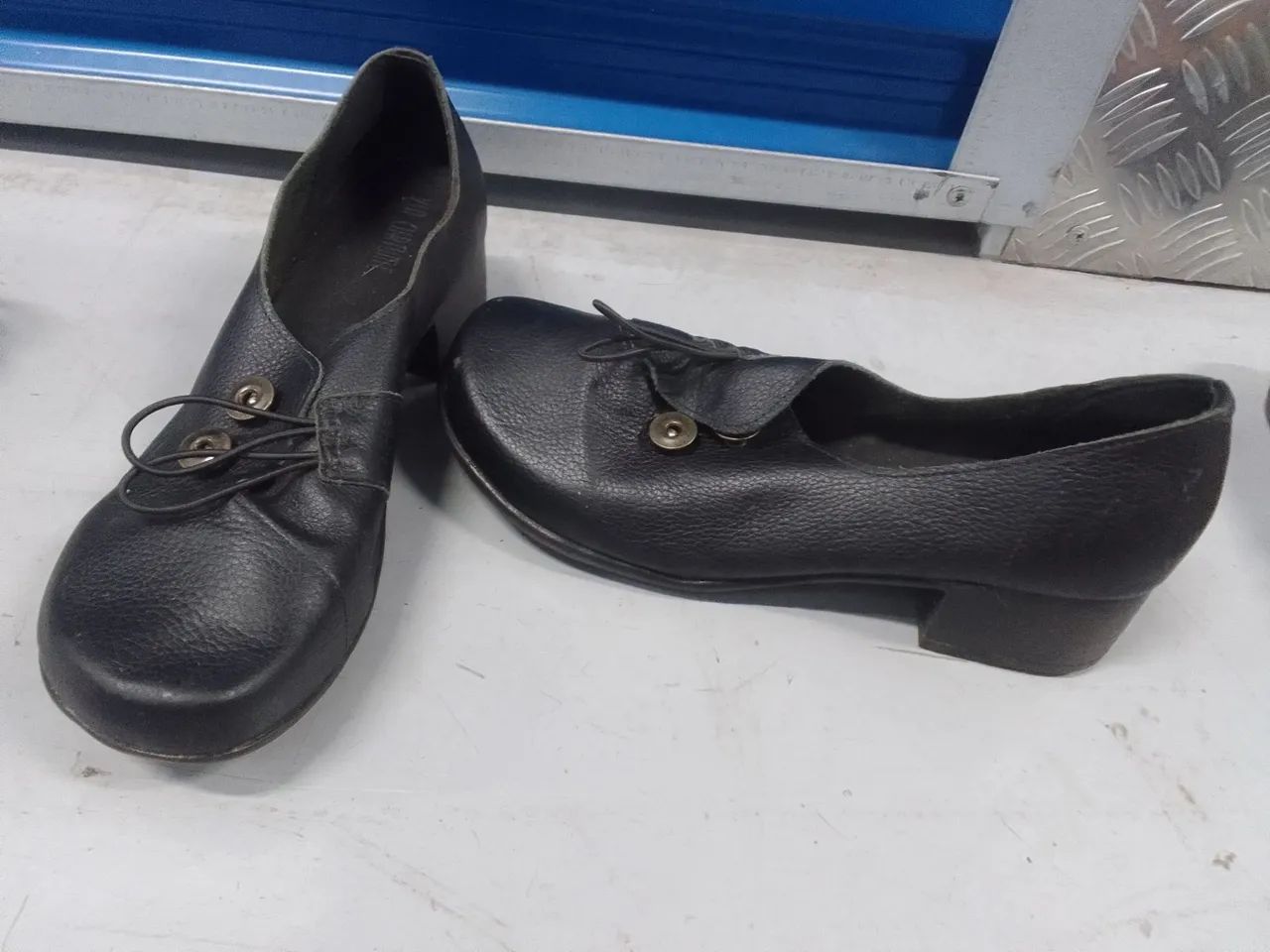 Sapato de couro, estilo boneca