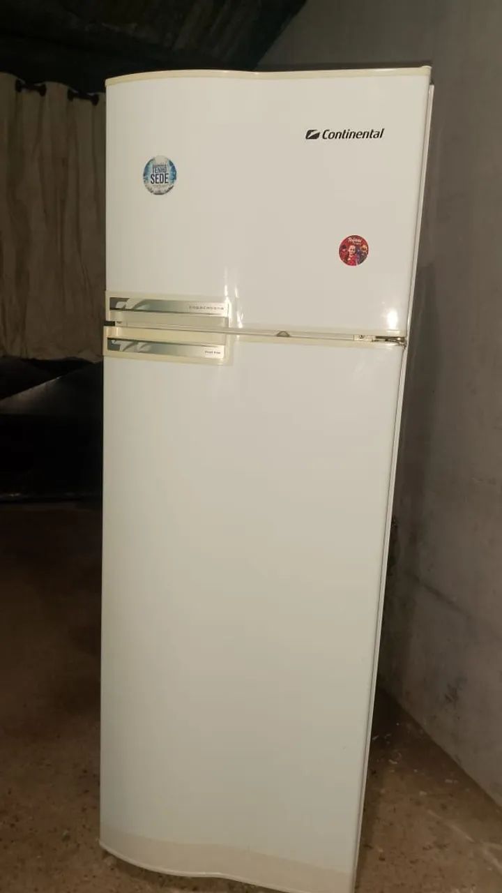 Vende-se essa geladeira 